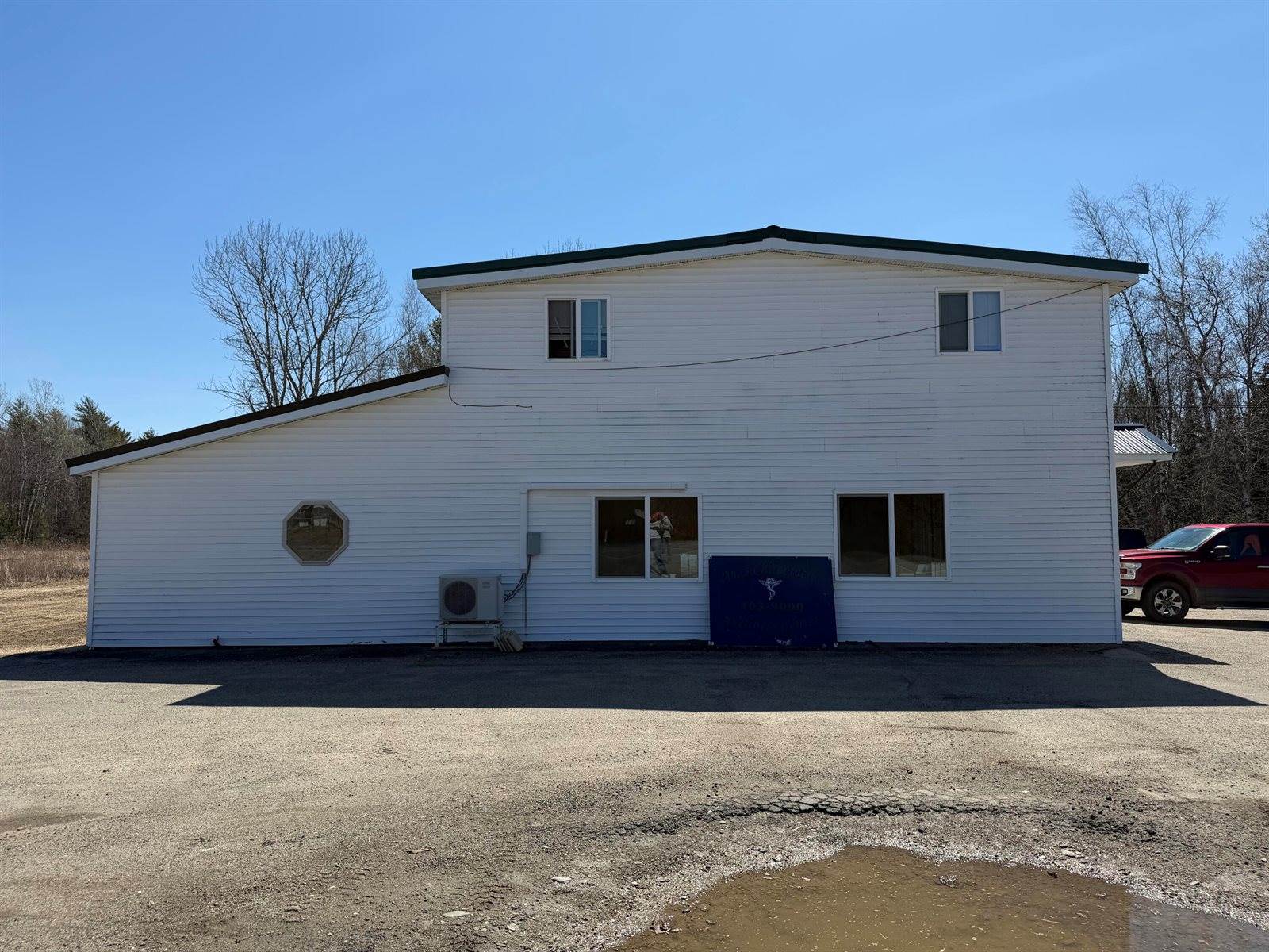 442 West Broadway, Lincoln, ME 04457