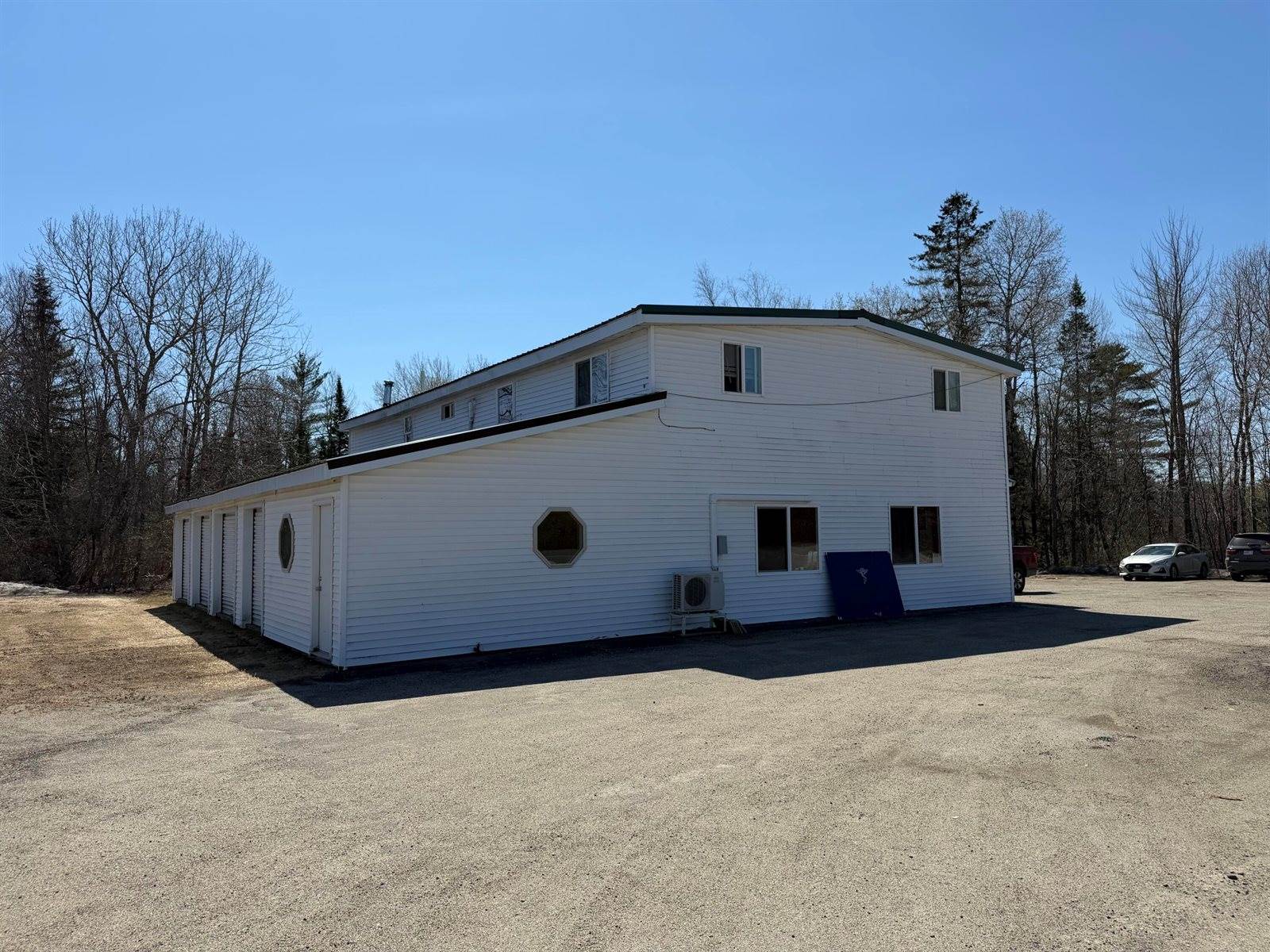 442 West Broadway, Lincoln, ME 04457