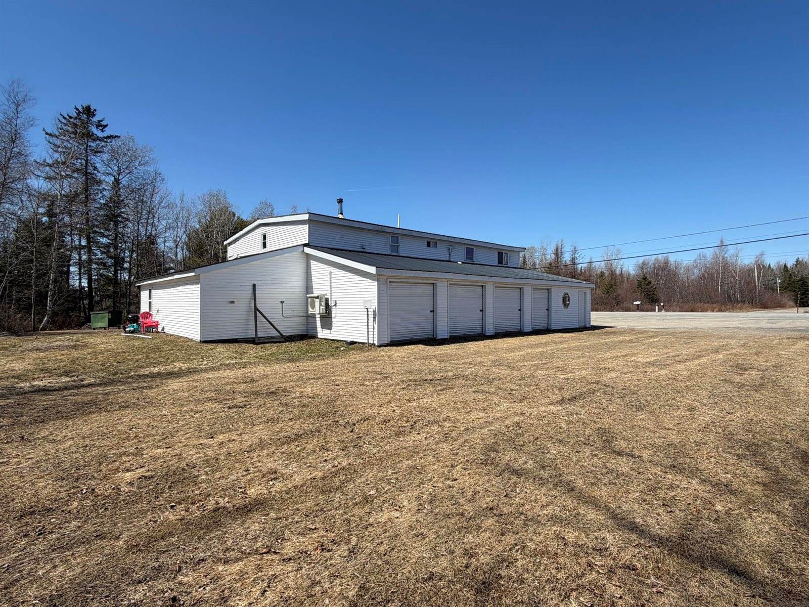 442 West Broadway, Lincoln, ME 04457