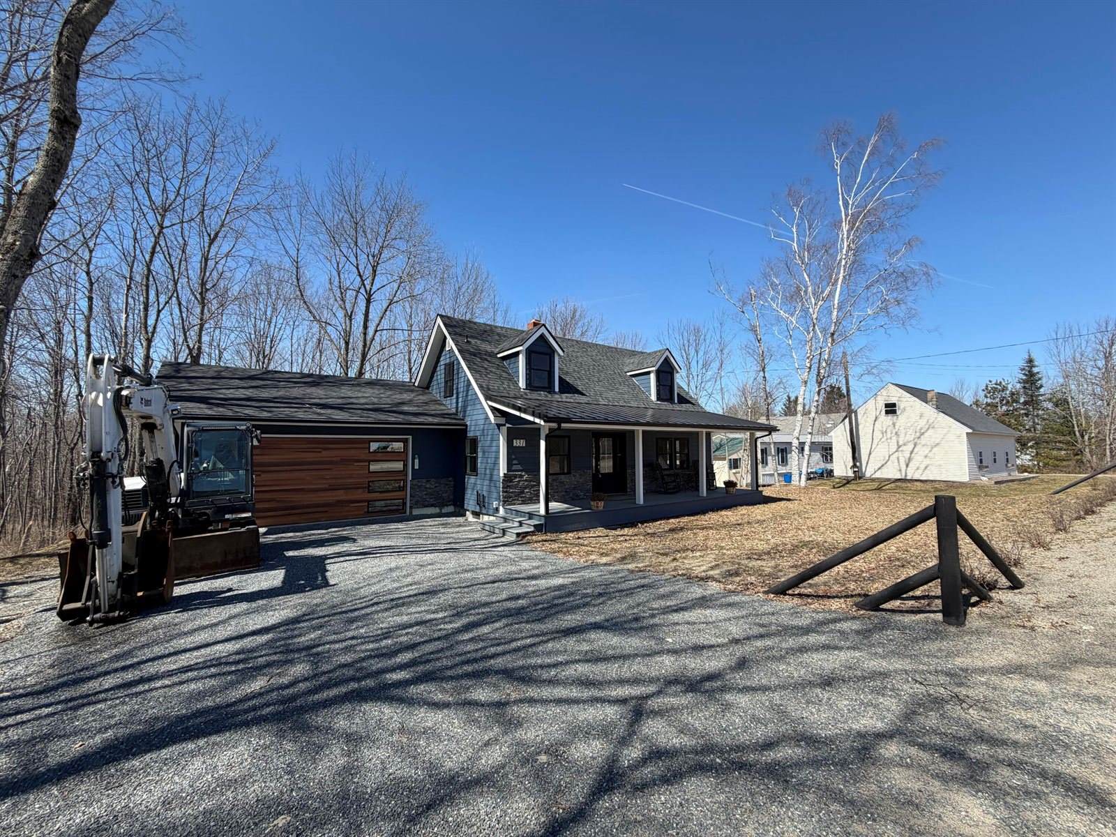 331 Enfield Road, Lincoln, ME 04457