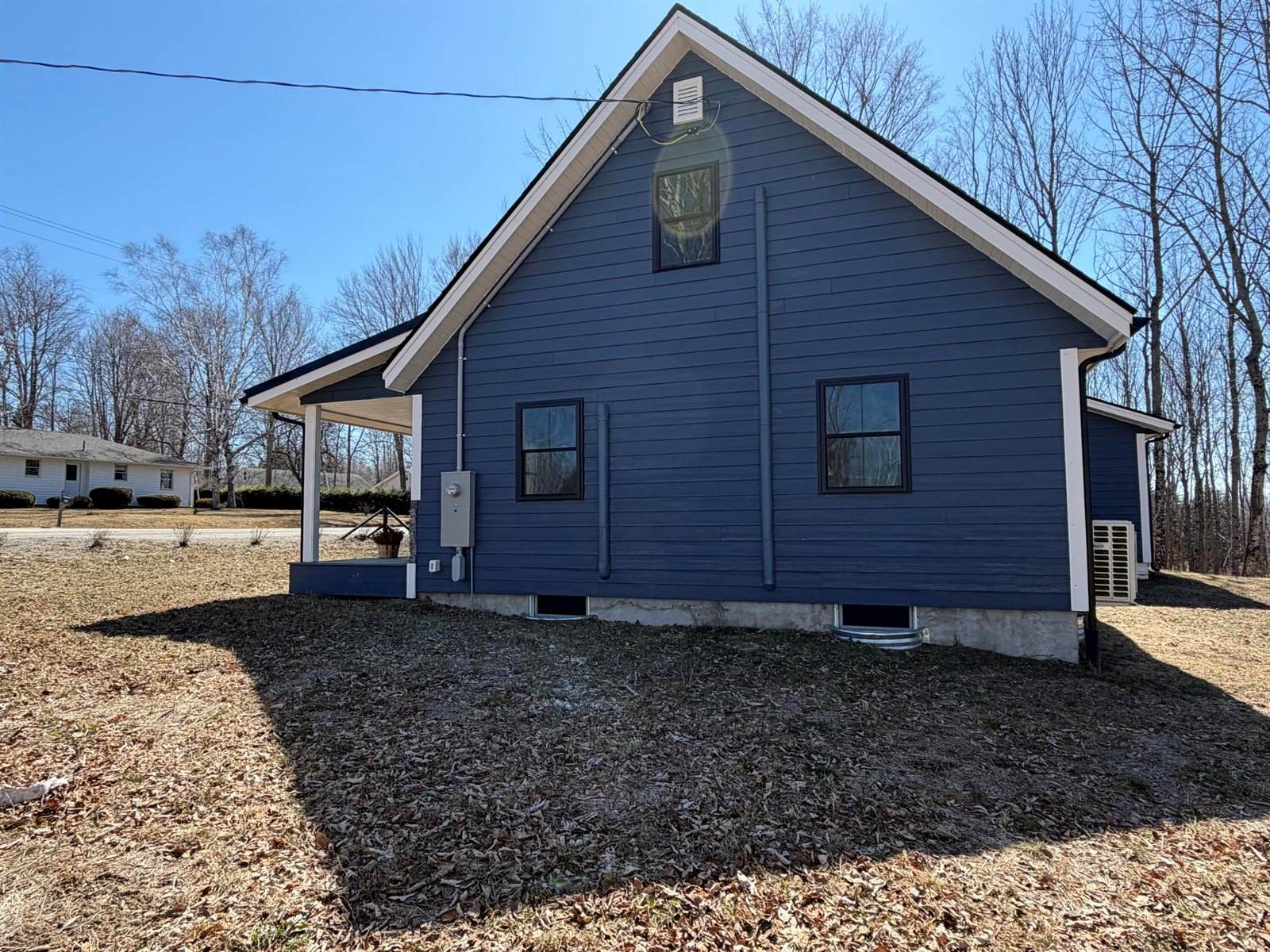 331 Enfield Road, Lincoln, ME 04457