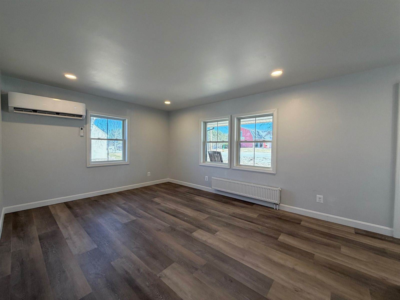 331 Enfield Road, Lincoln, ME 04457