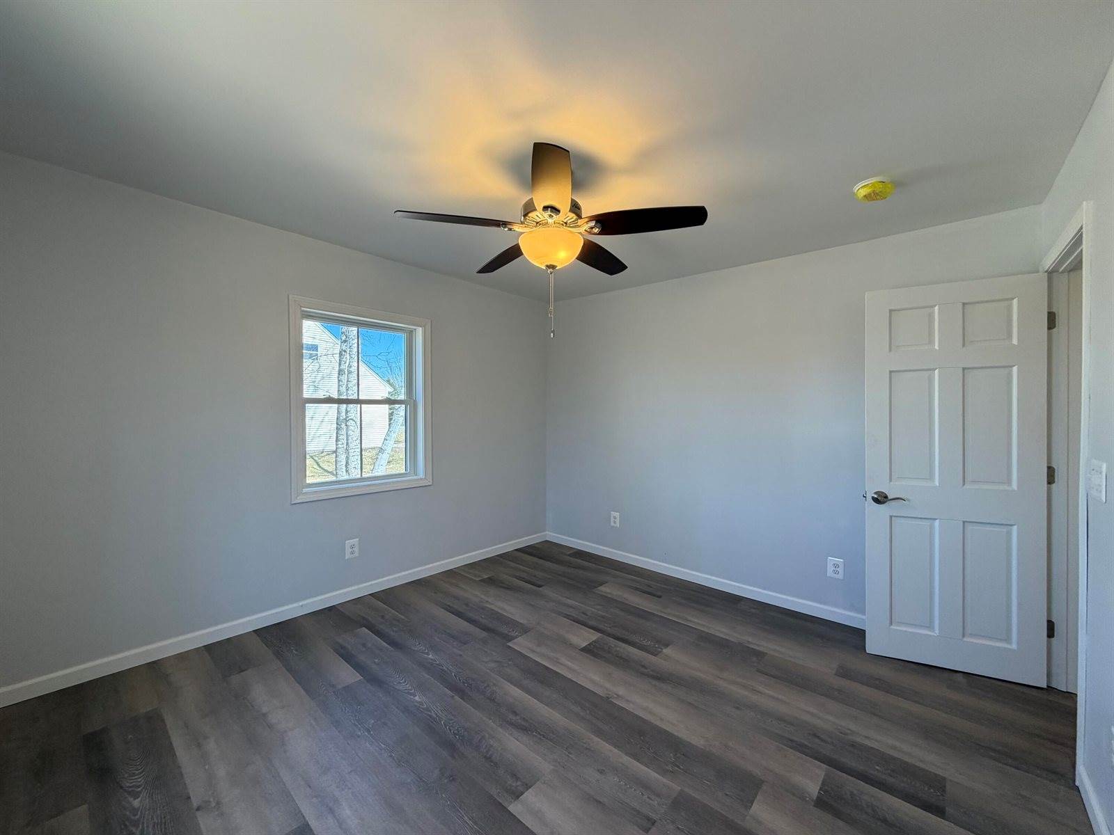 331 Enfield Road, Lincoln, ME 04457