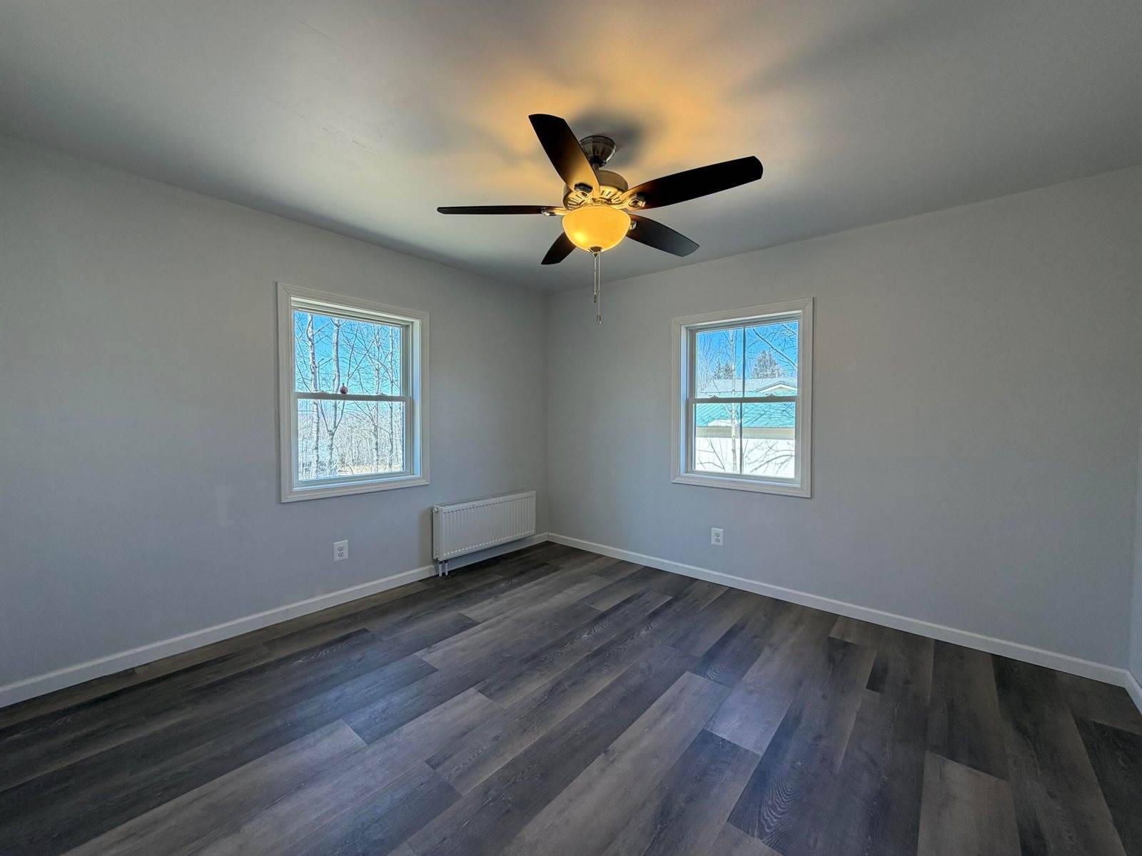 331 Enfield Road, Lincoln, ME 04457