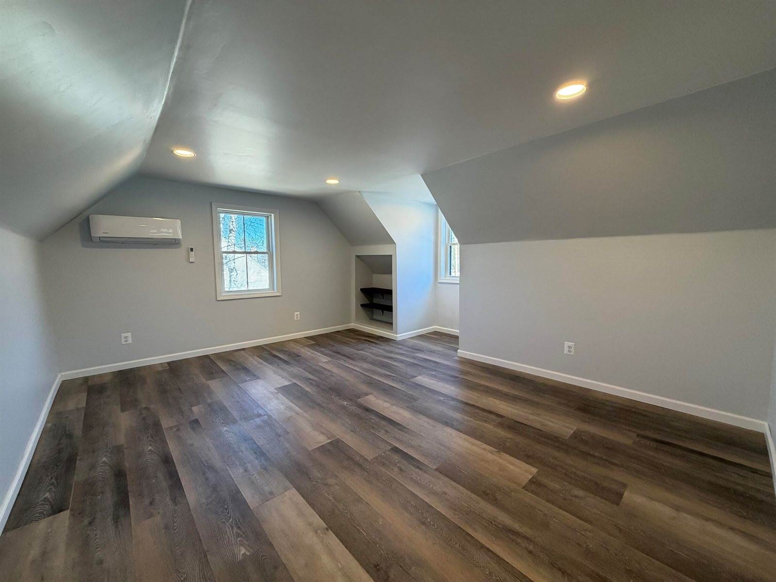 331 Enfield Road, Lincoln, ME 04457