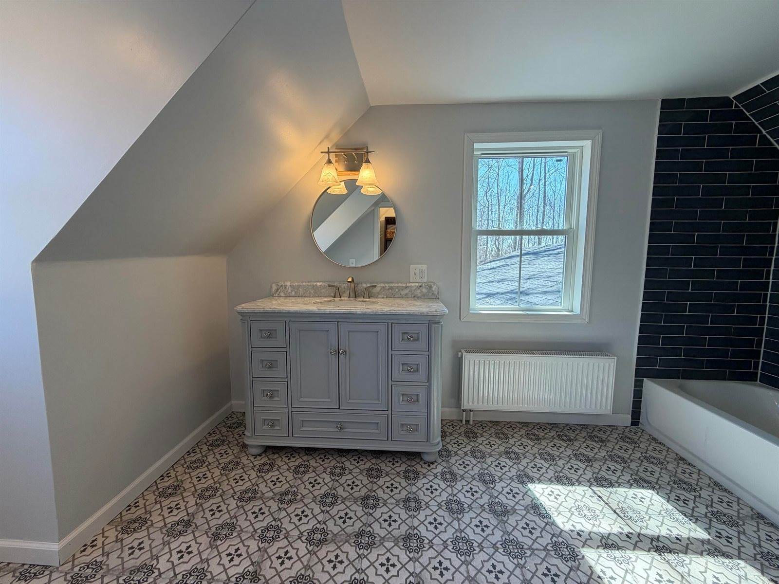 331 Enfield Road, Lincoln, ME 04457