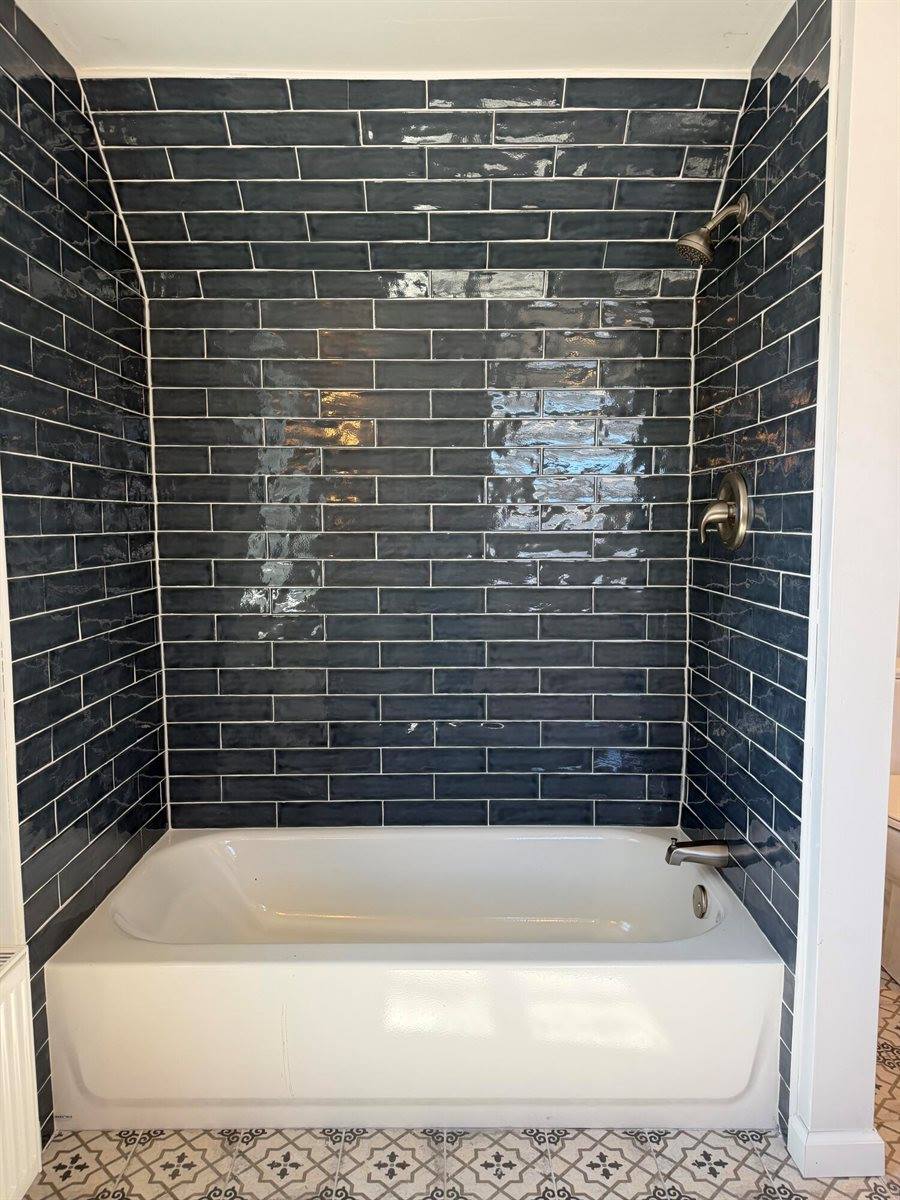 331 Enfield Road, Lincoln, ME 04457