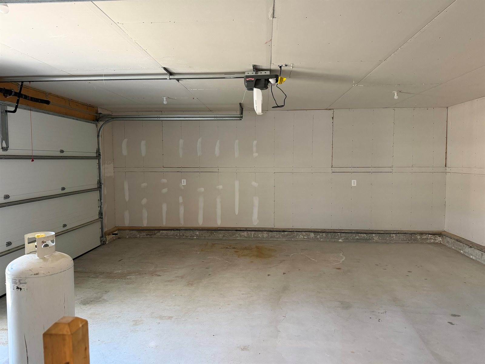 331 Enfield Road, Lincoln, ME 04457