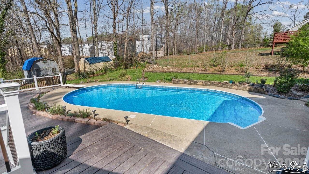 1212 Ashford Street, Charlotte, NC 28214