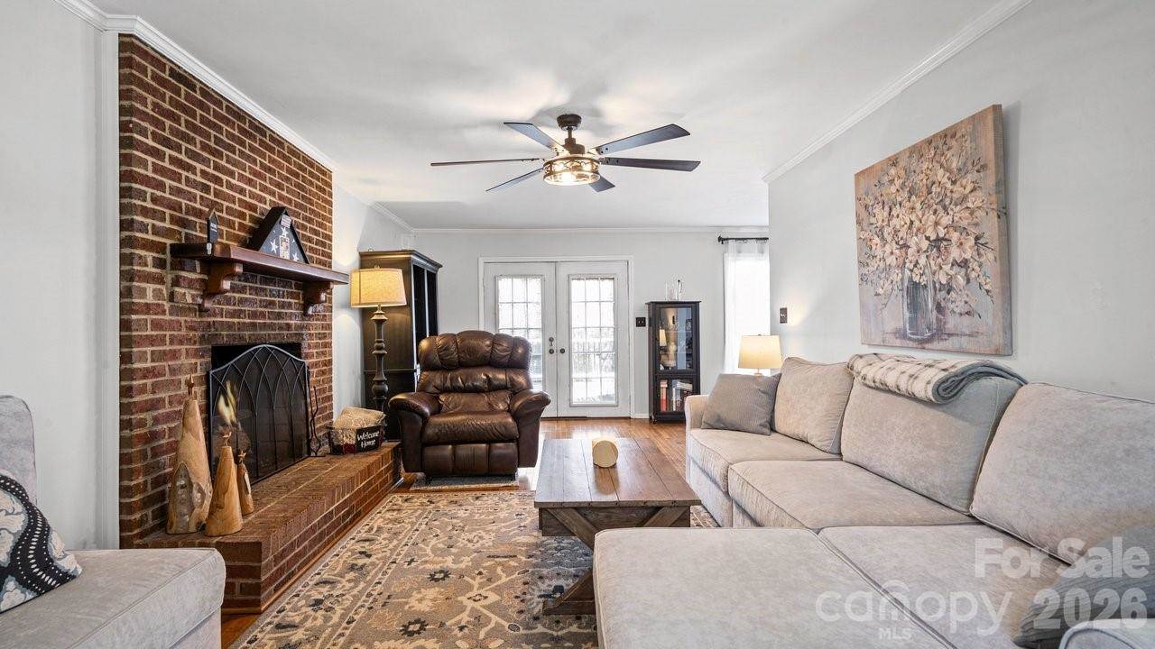 1212 Ashford Street, Charlotte, NC 28214