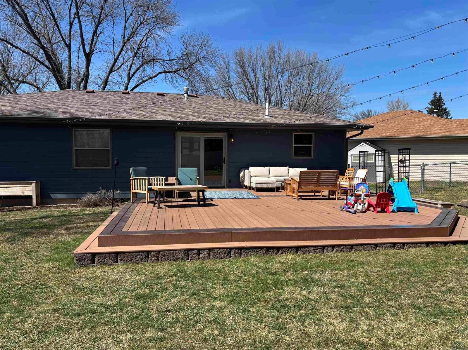 4618 Cherrywood Ln, Sioux City, IA 51106