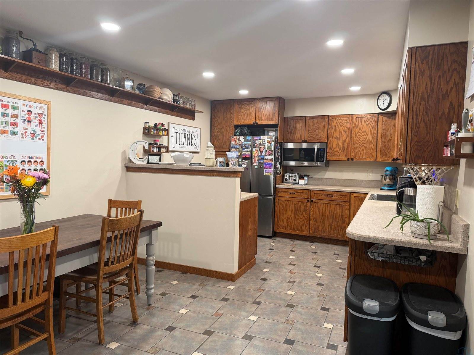 4618 Cherrywood Ln, Sioux City, IA 51106