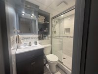 4618 Cherrywood Ln, Sioux City, IA 51106