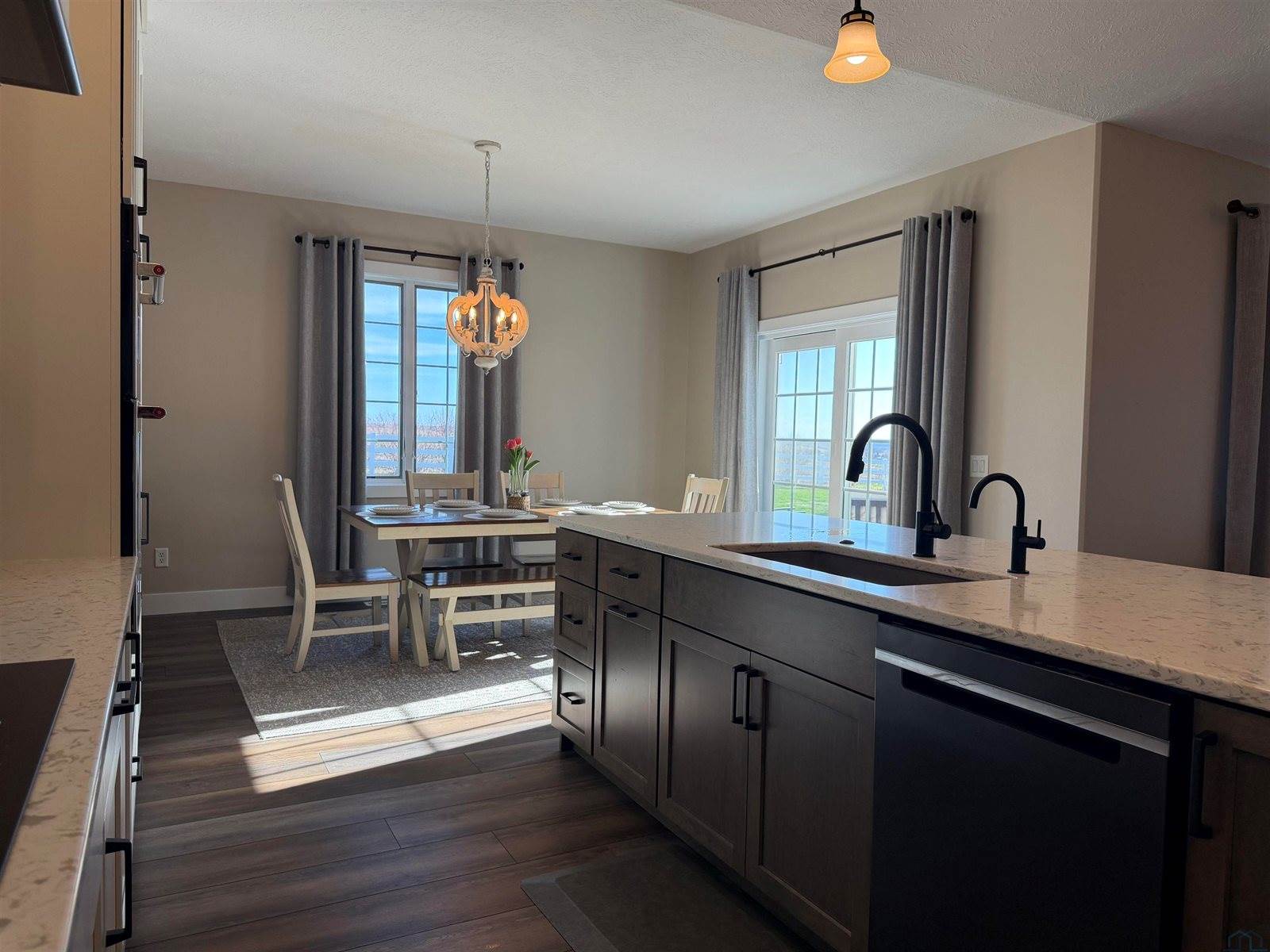 520 Torbert Blvd, Akron, IA 51001