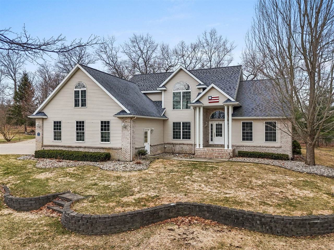 130 Frisco Drive, Houghton Lake, MI 48629