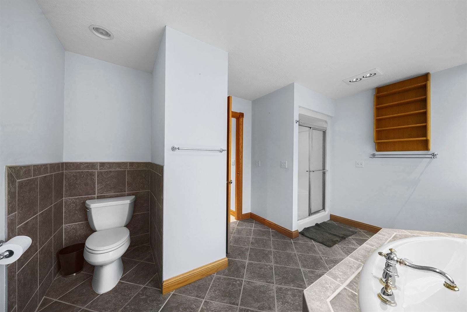 130 Frisco Drive, Houghton Lake, MI 48629