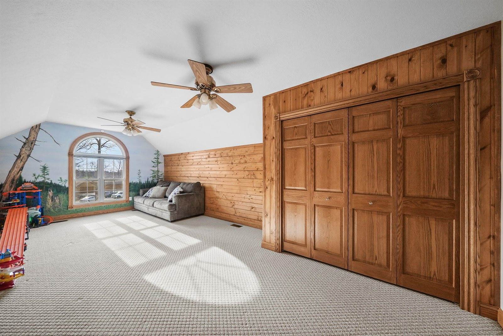 130 Frisco Drive, Houghton Lake, MI 48629