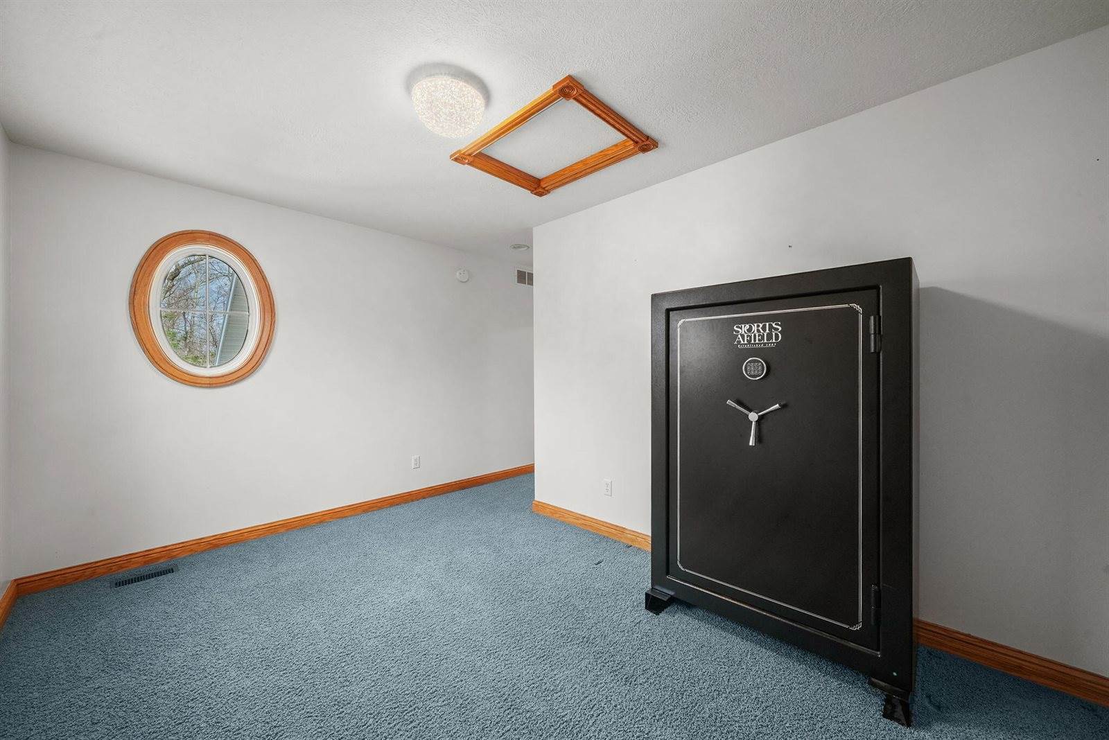 130 Frisco Drive, Houghton Lake, MI 48629