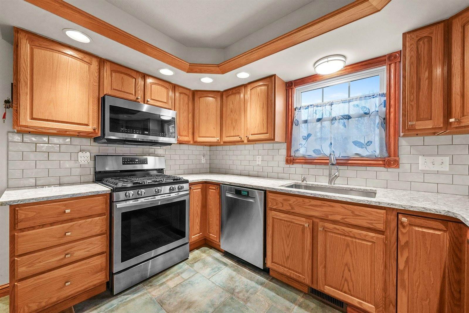 130 Frisco Drive, Houghton Lake, MI 48629