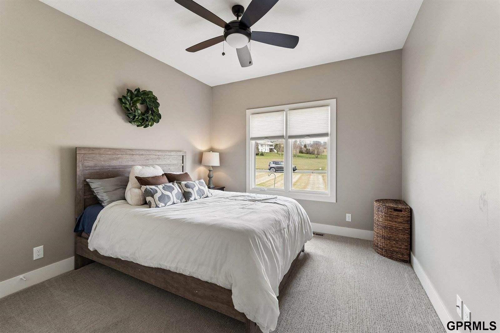 22321 Ponderosa Road, Gretna, NE 68028