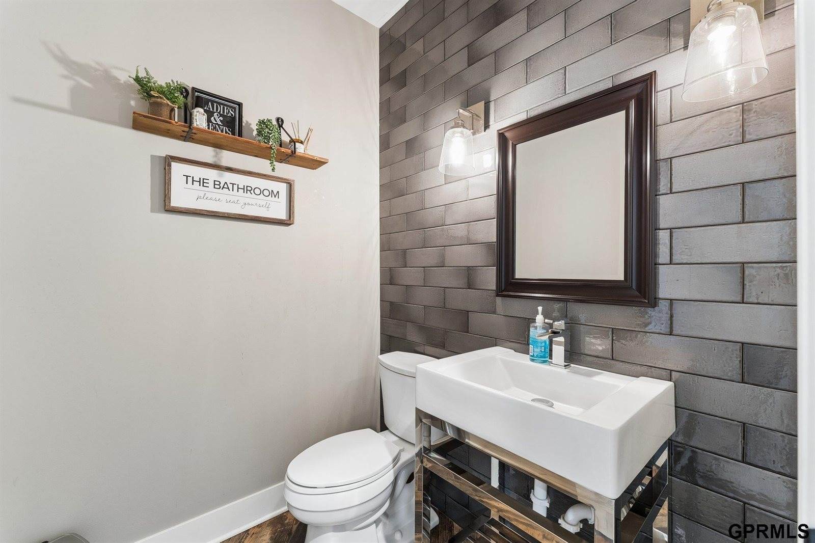 22321 Ponderosa Road, Gretna, NE 68028