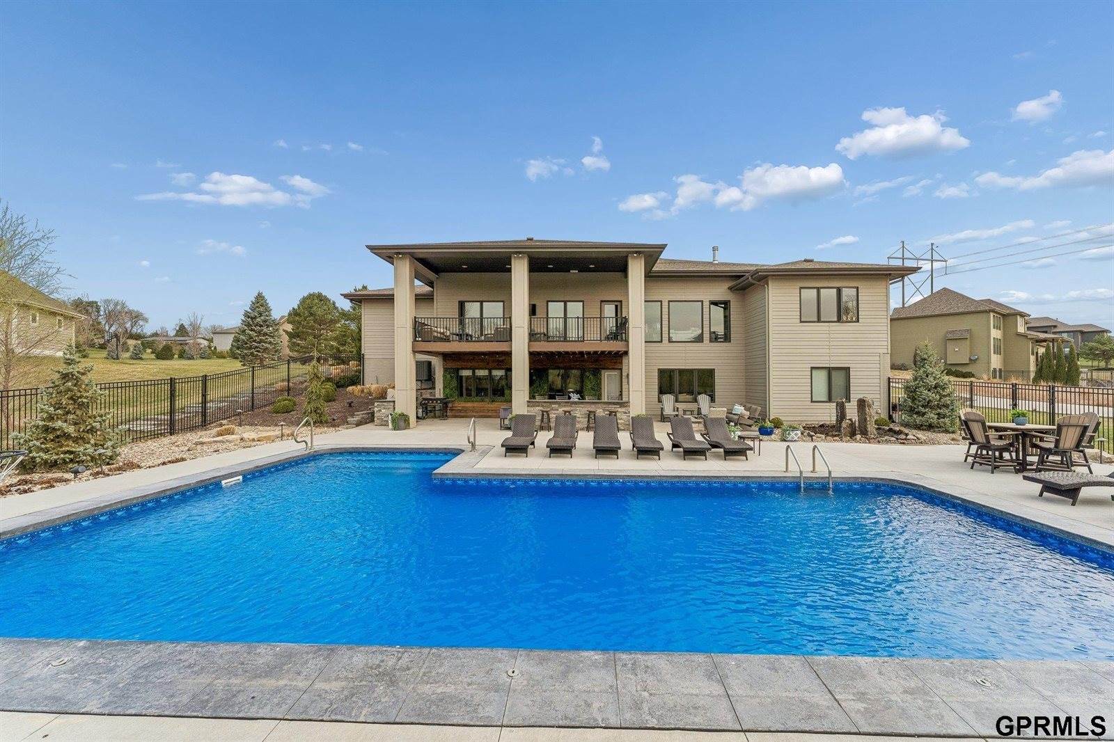 22321 Ponderosa Road, Gretna, NE 68028