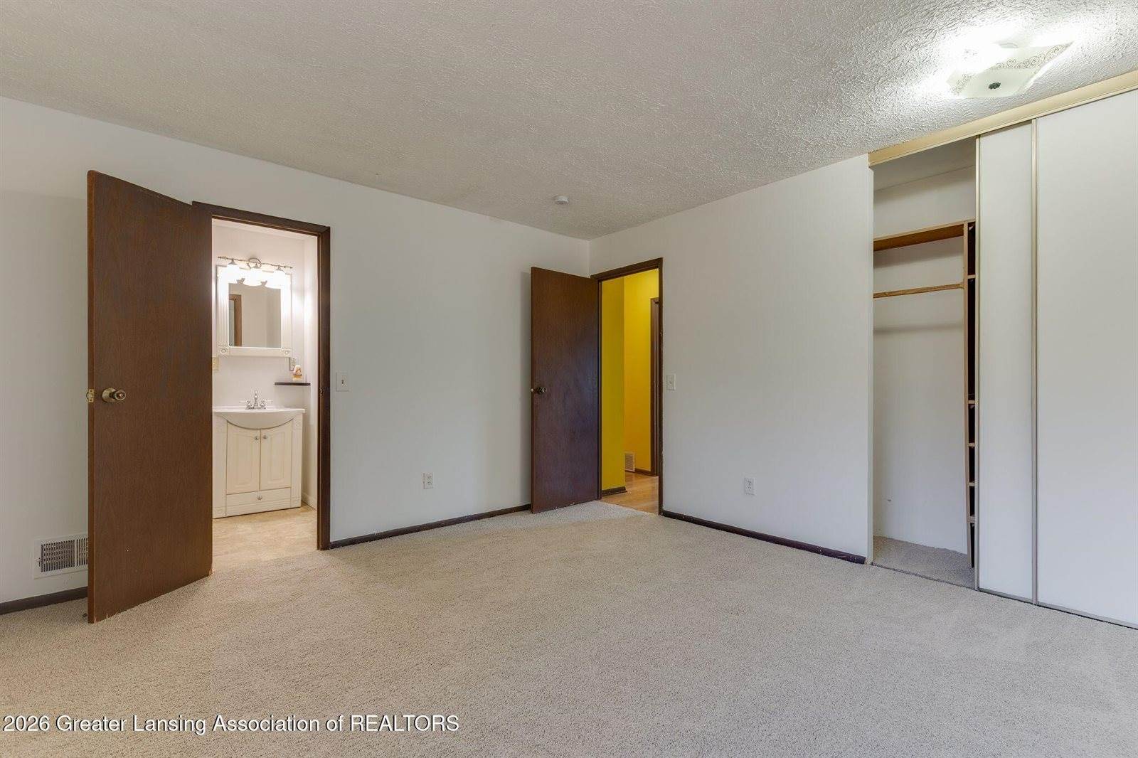 2127 Robinson Road, LansingCity_Ingham, MI 48910