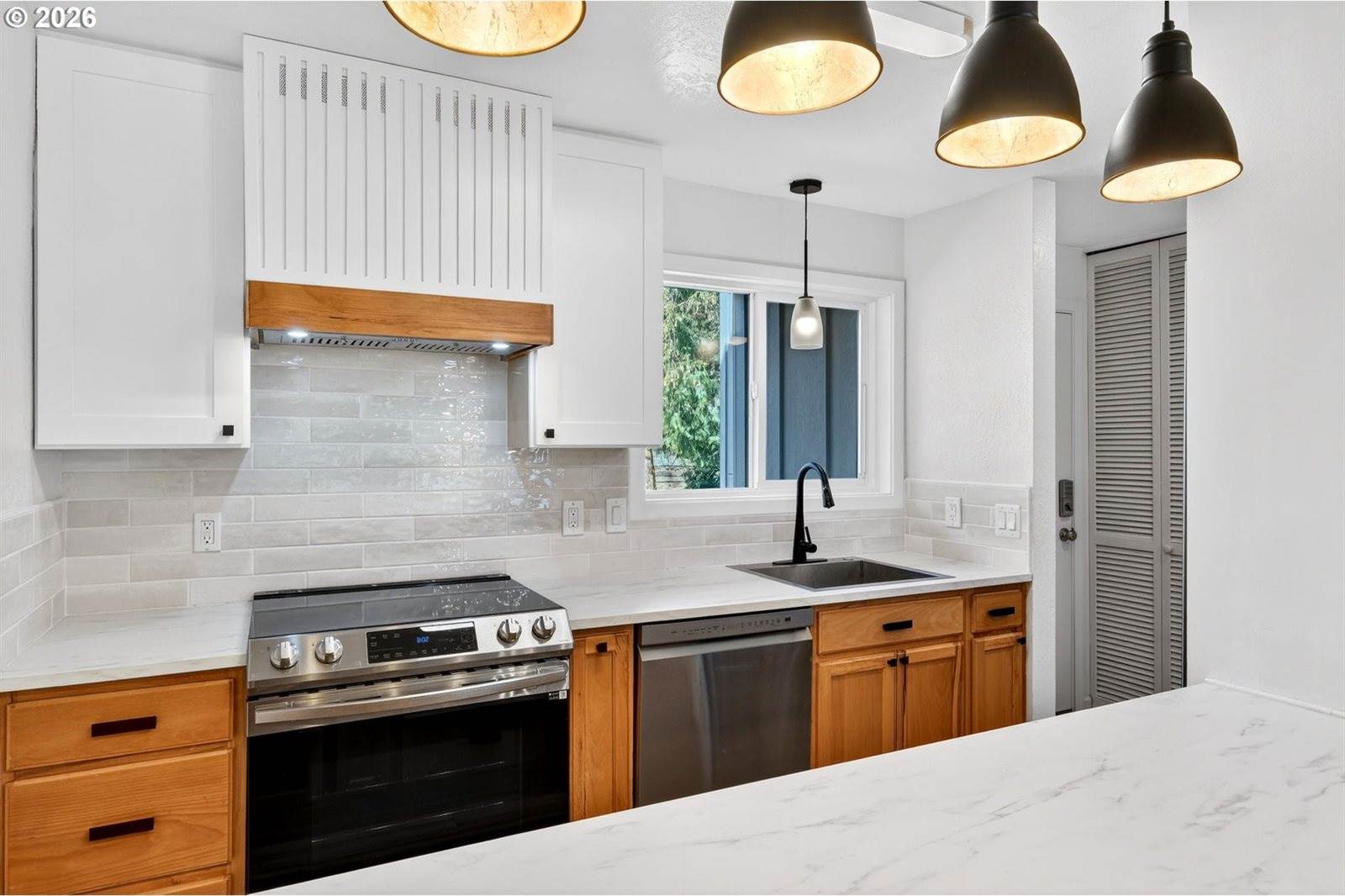 4 Touchstone, Lake Oswego, OR 97035