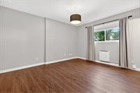 4 Touchstone, Lake Oswego, OR 97035