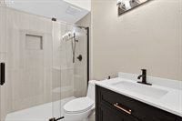 4 Touchstone, Lake Oswego, OR 97035