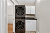 4 Touchstone, Lake Oswego, OR 97035