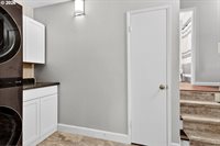 4 Touchstone, Lake Oswego, OR 97035