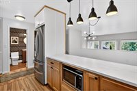 4 Touchstone, Lake Oswego, OR 97035