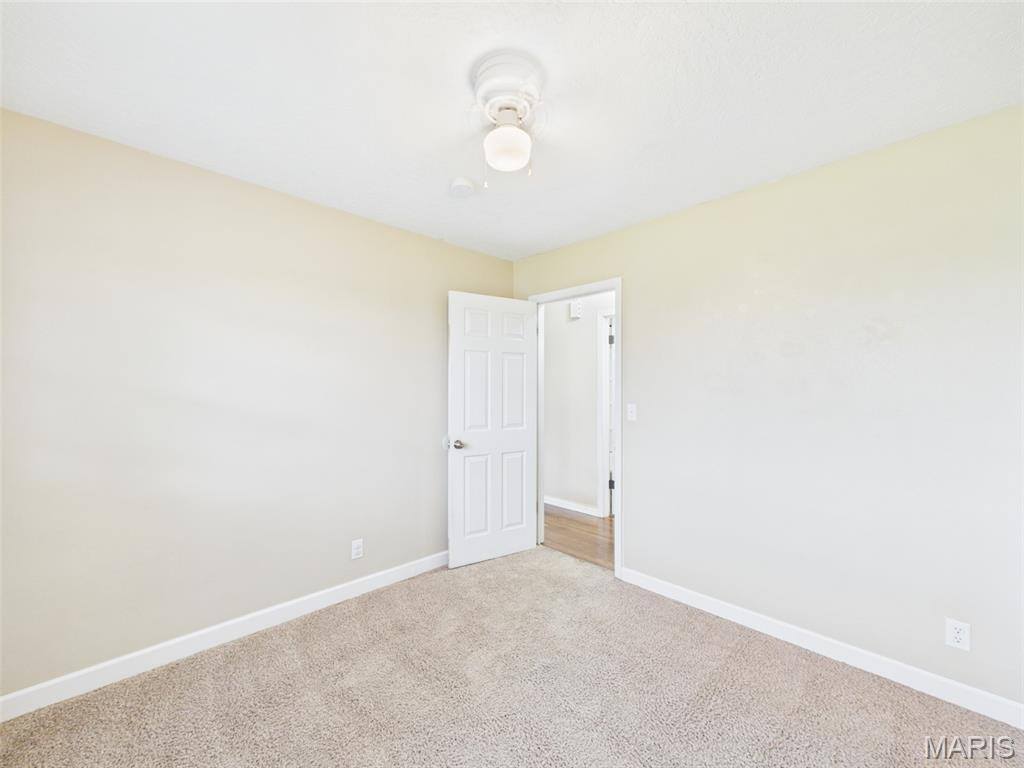 21783 Highway B, Lebanon, MO 65536