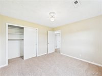 21783 Highway B, Lebanon, MO 65536
