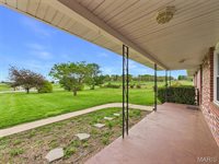 21783 Highway B, Lebanon, MO 65536