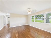 21783 Highway B, Lebanon, MO 65536
