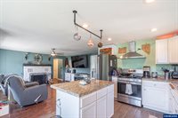 412 NW Rainwater Ln, Albany, OR 97321