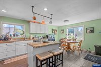 412 NW Rainwater Ln, Albany, OR 97321