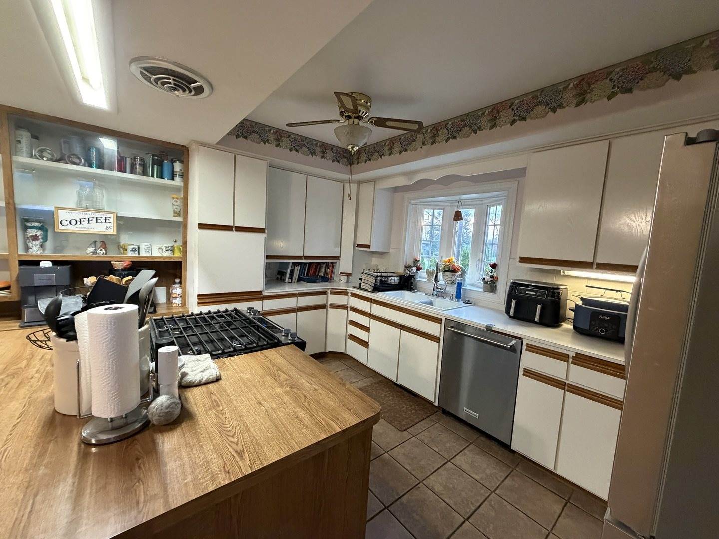 4019 5th Street, East Moline, IL 61244