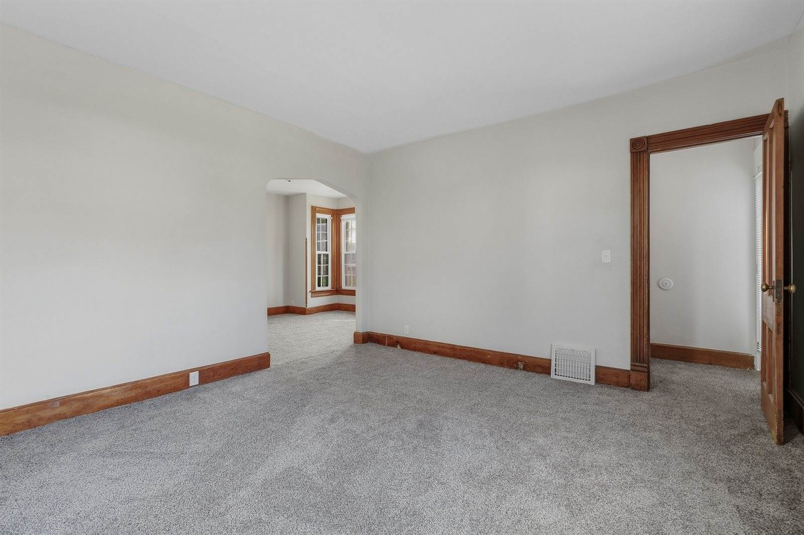 1210 3rd Street, Moline, IL 61265