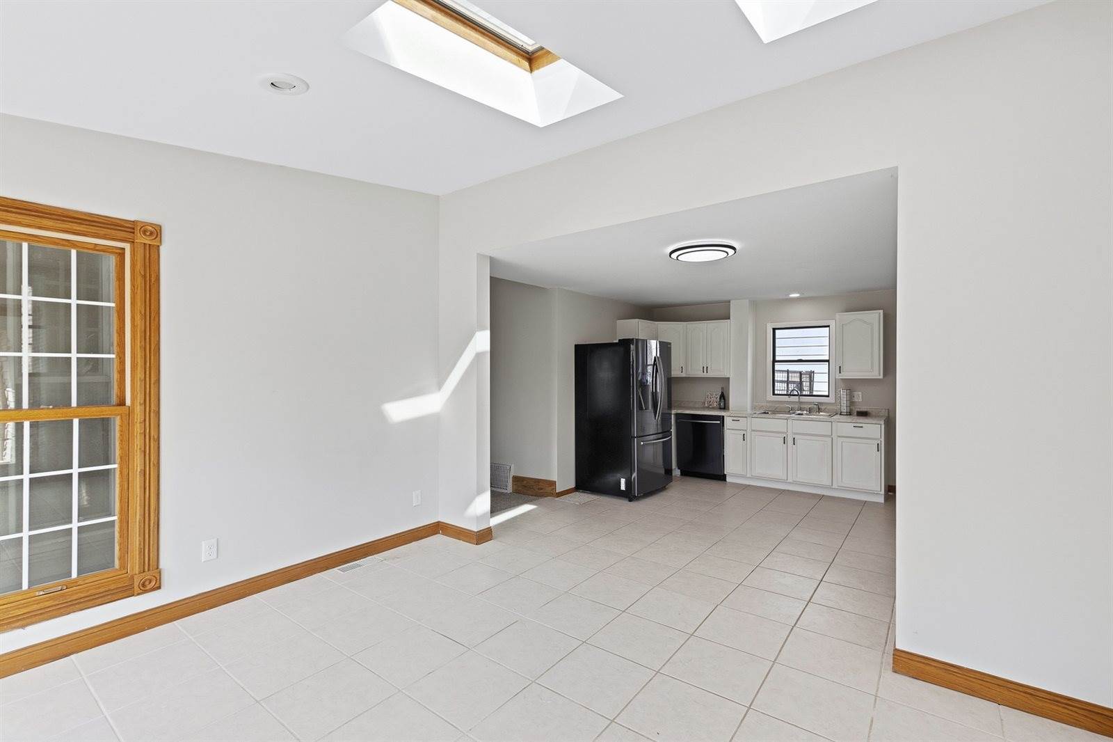 1210 3rd Street, Moline, IL 61265