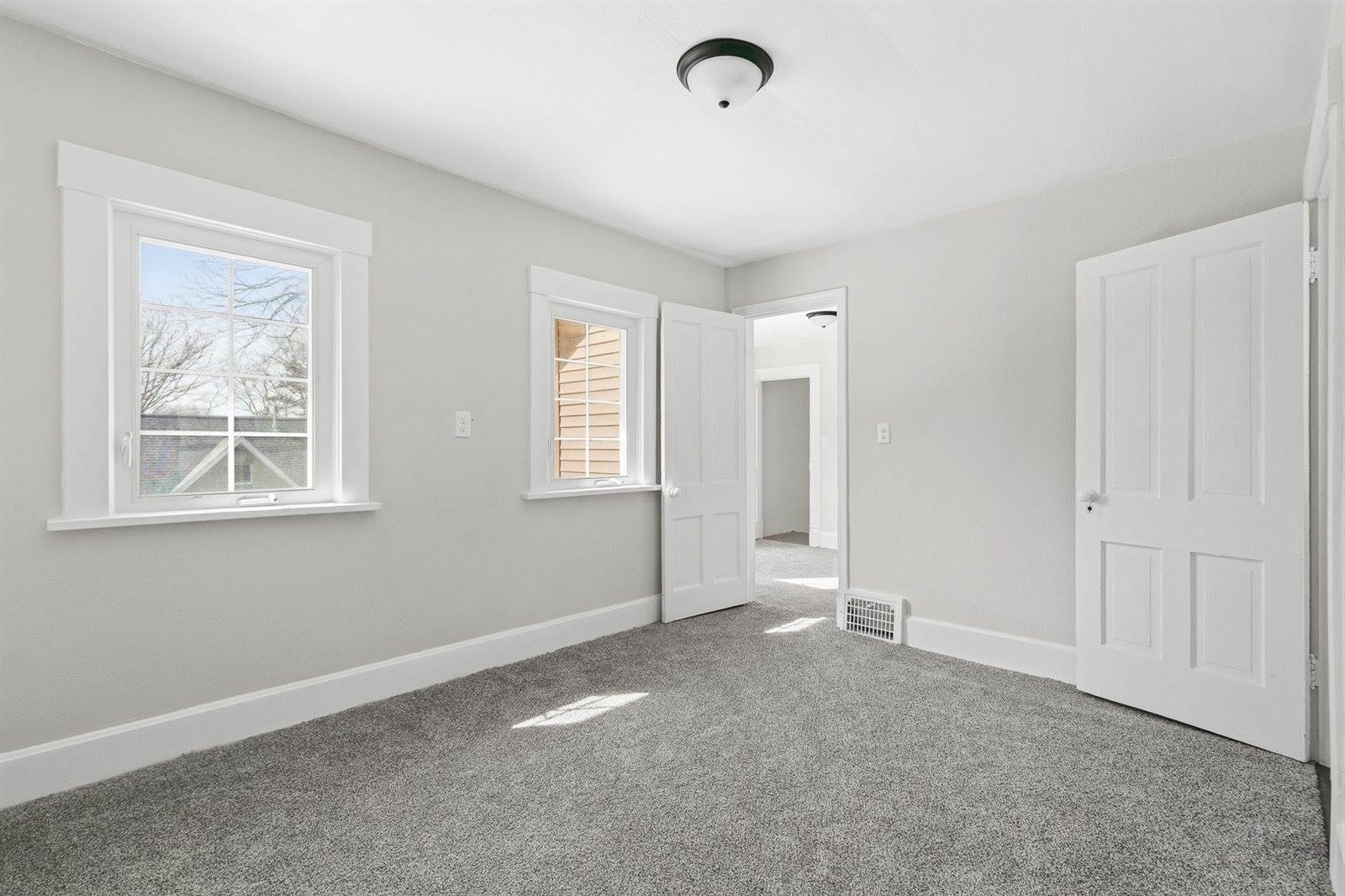 1210 3rd Street, Moline, IL 61265