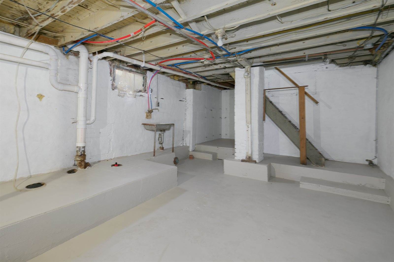 1210 3rd Street, Moline, IL 61265