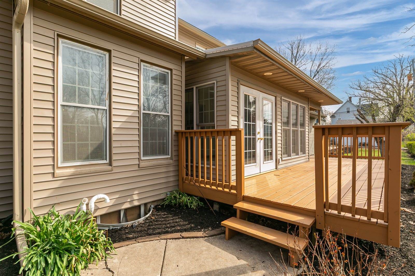 1210 3rd Street, Moline, IL 61265