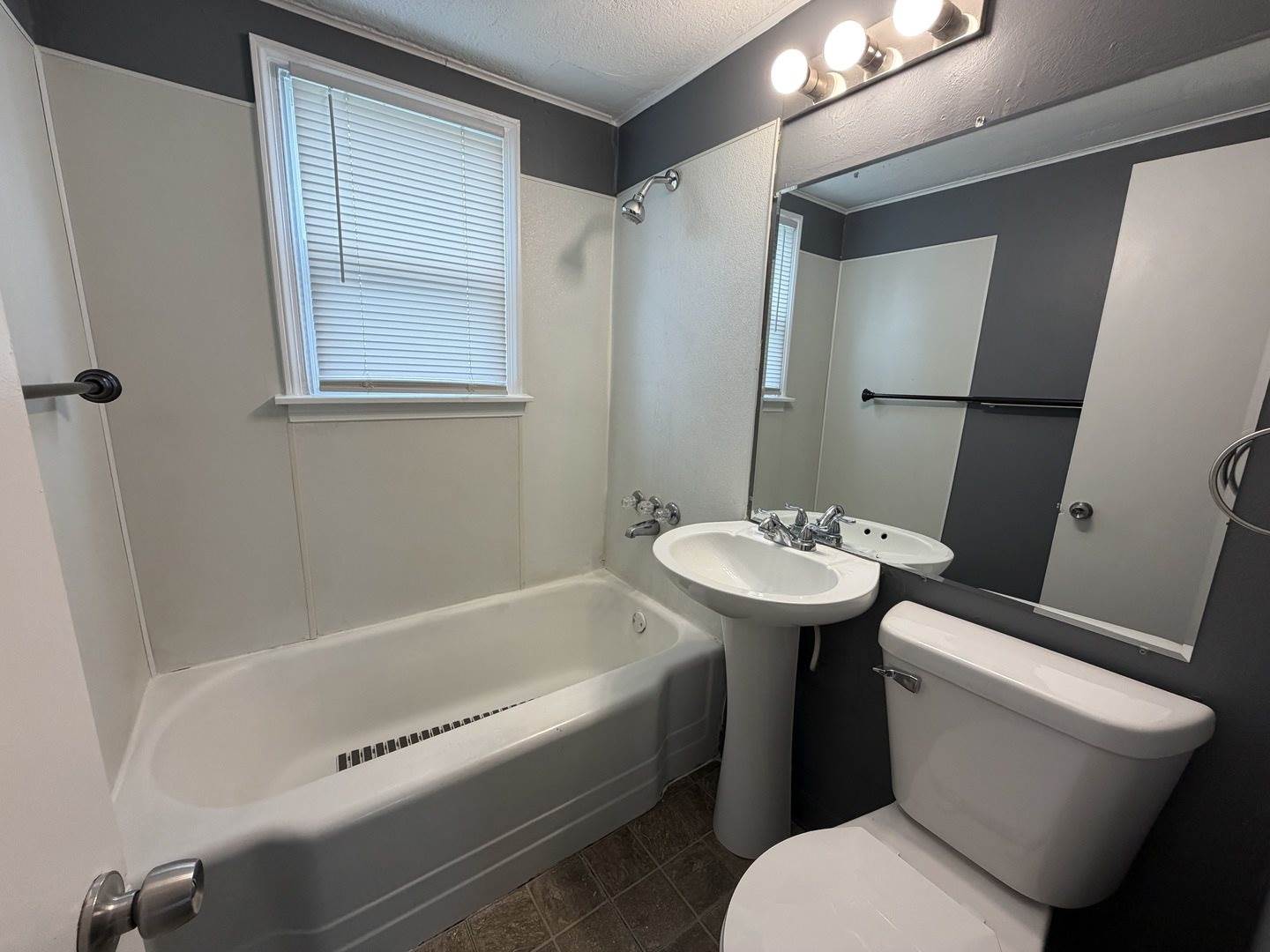 535 15th Avenue, Silvis, IL 61282