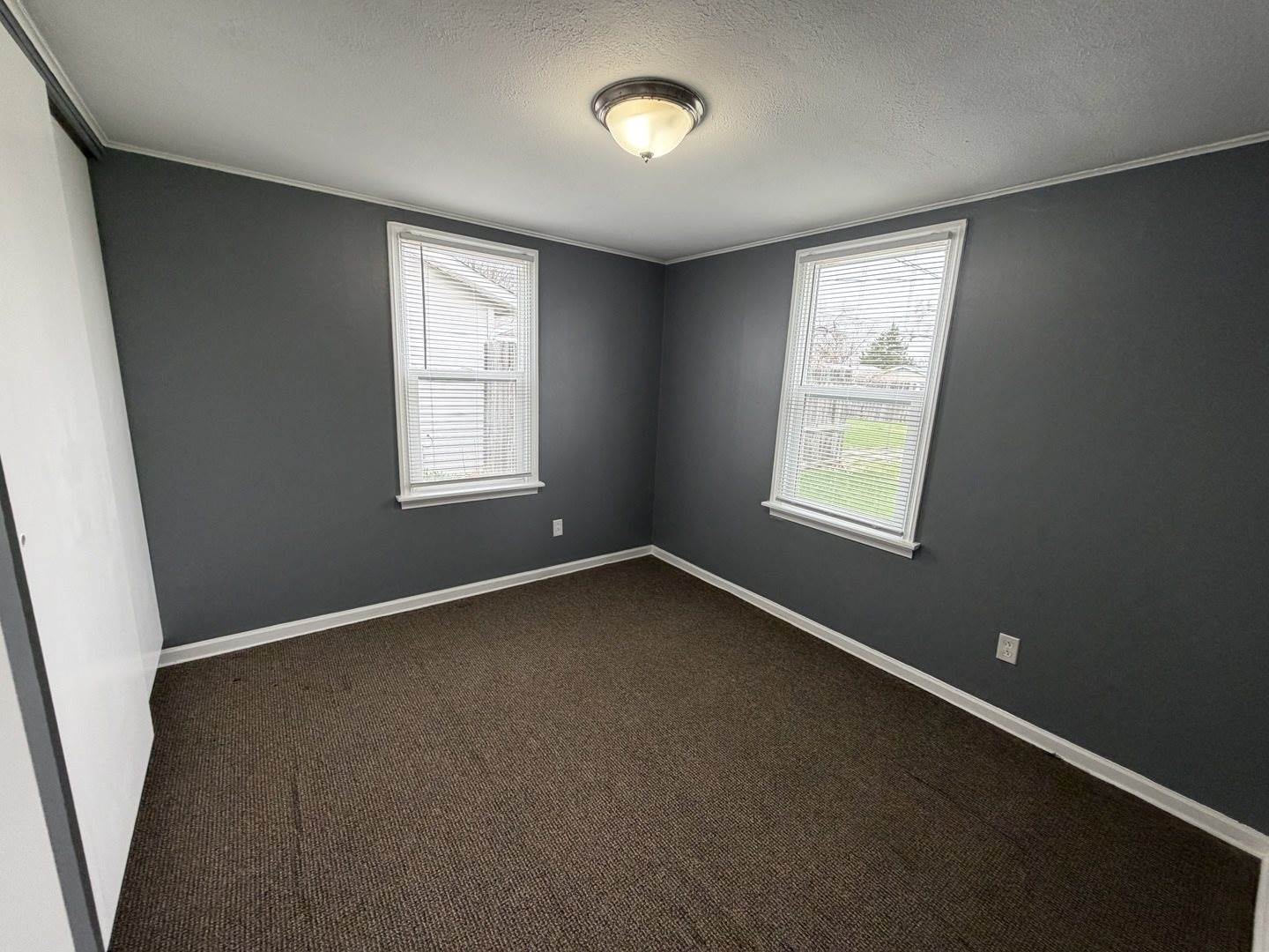 535 15th Avenue, Silvis, IL 61282