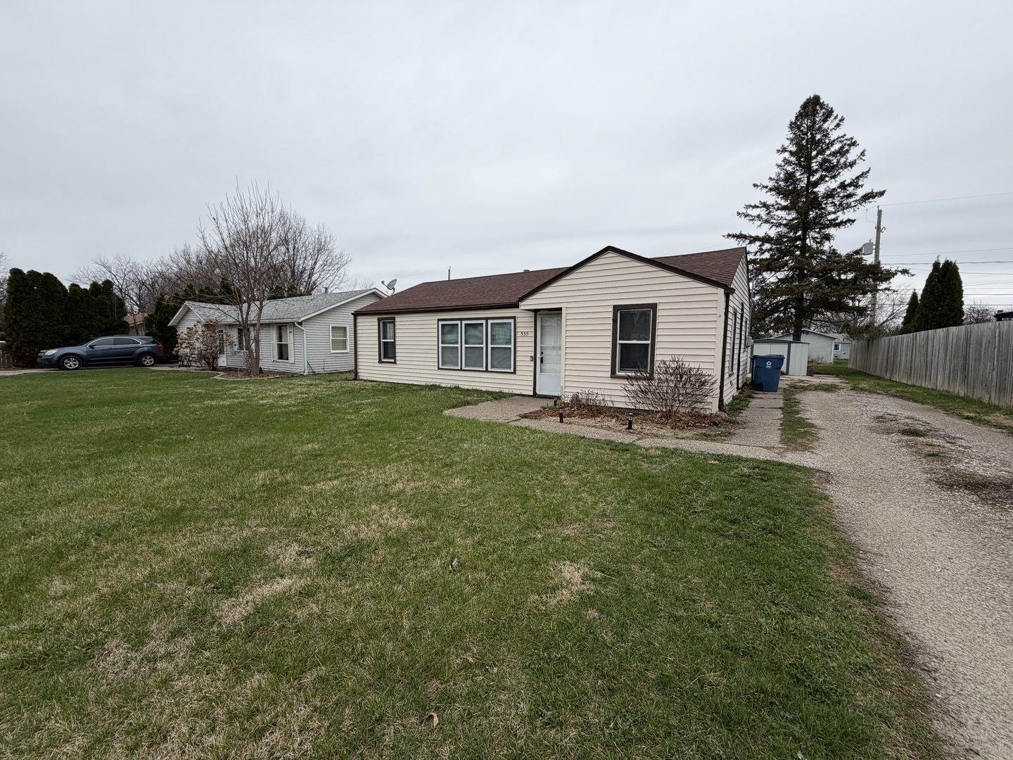 535 15th Avenue, Silvis, IL 61282
