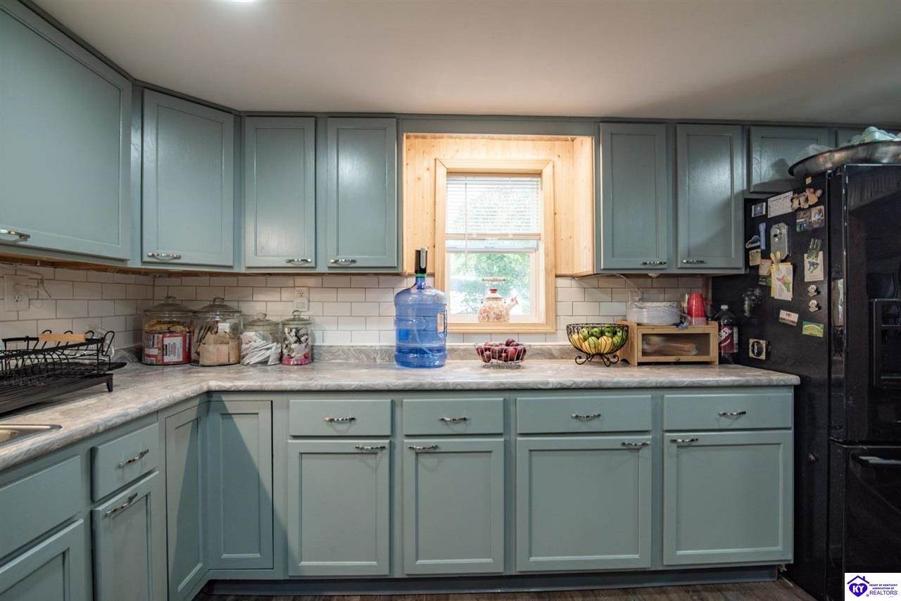 1543 Jim Clark Road, New Haven, KY 40051