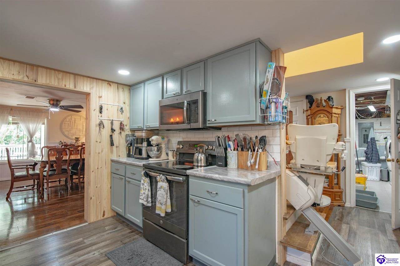 1543 Jim Clark Road, New Haven, KY 40051